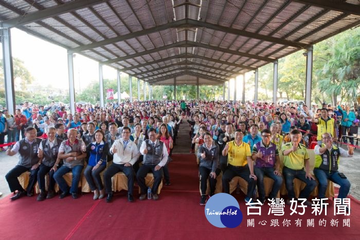 桃園市長鄭文燦前往楊梅區耀輝休閒牧場，視察楊梅區楊梅休閒農業區。