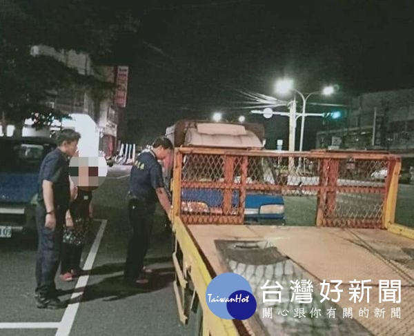 夜間行車拋錨受困　虎尾警熱心伸援 台灣好新聞 第3張