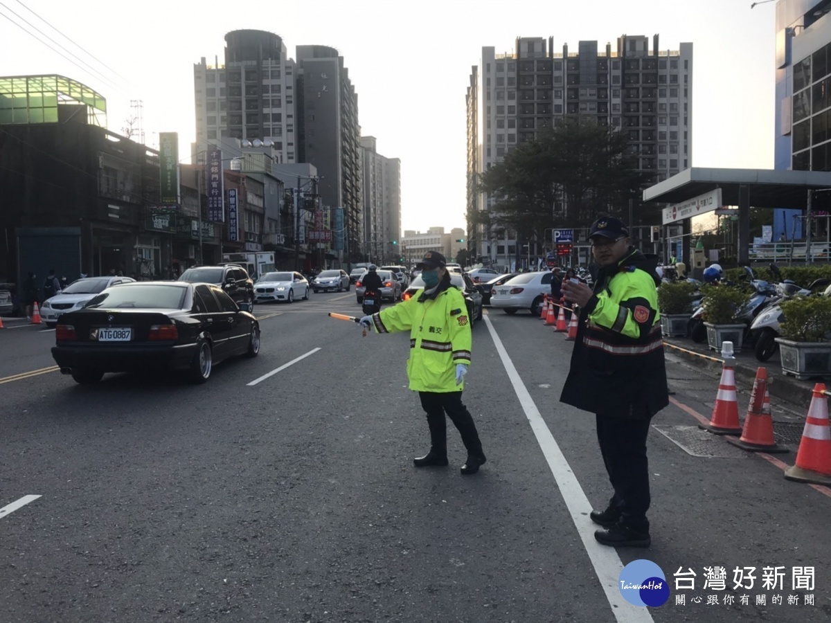 週末連假，天氣回溫晴朗，交通流量預估倍增，平鎮警方將實施多項交通管制措施。