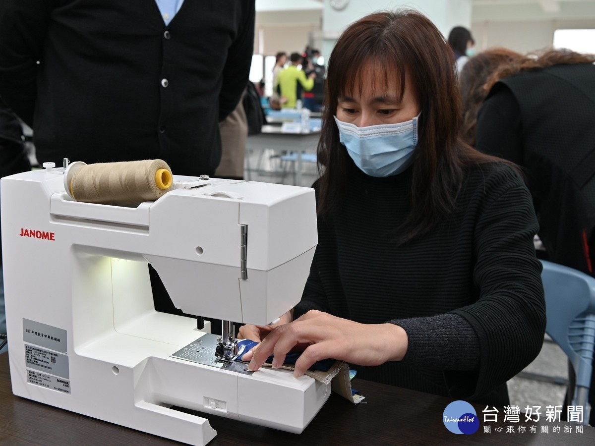 新北技職生各顯身手　開發紅外線熱像儀等防疫作品 台灣好新聞 第3張