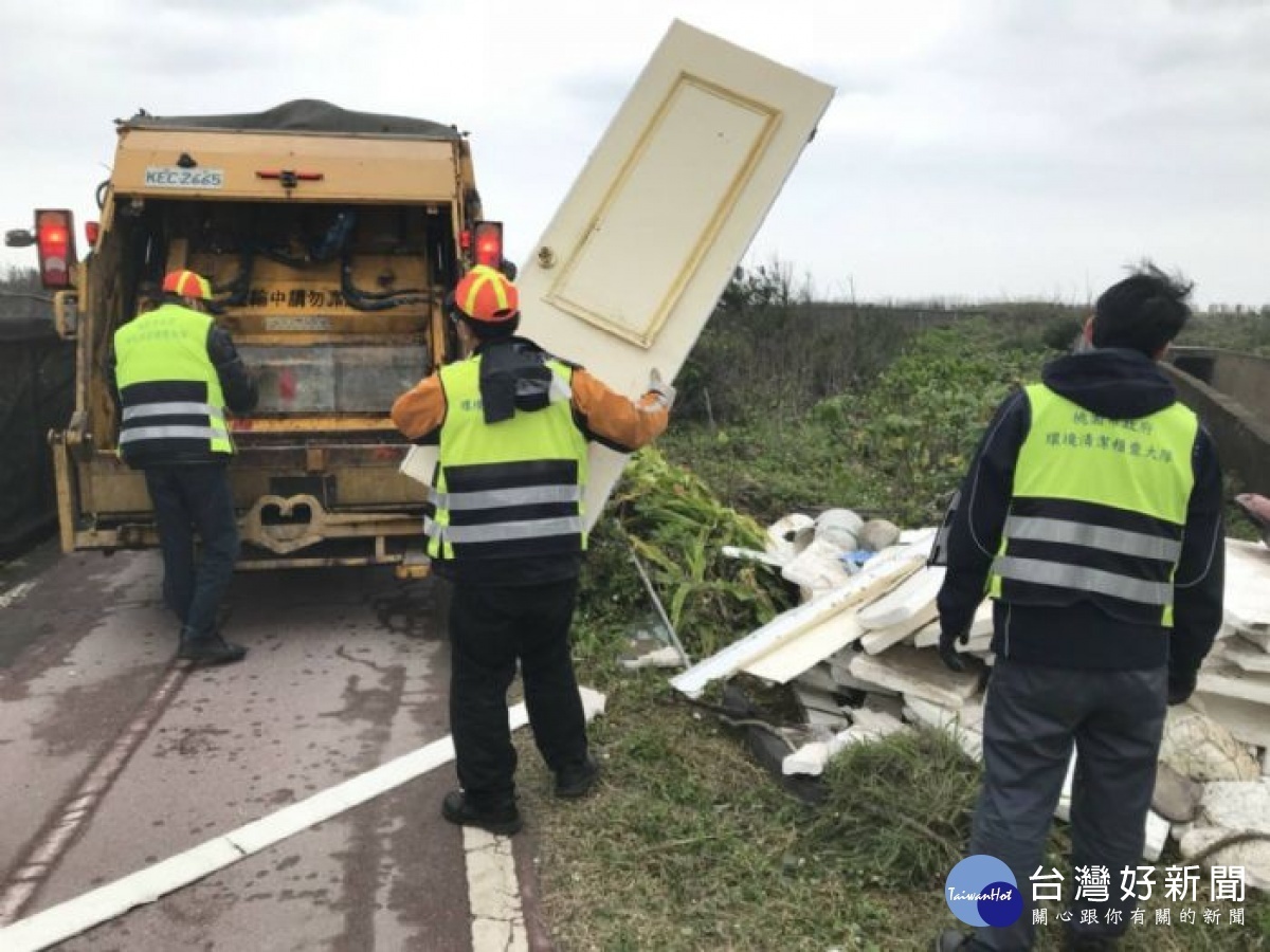 桃園隱藏版療癒景點　「豬鼻子沙灘」遭棄置垃圾 台灣好新聞 第2張