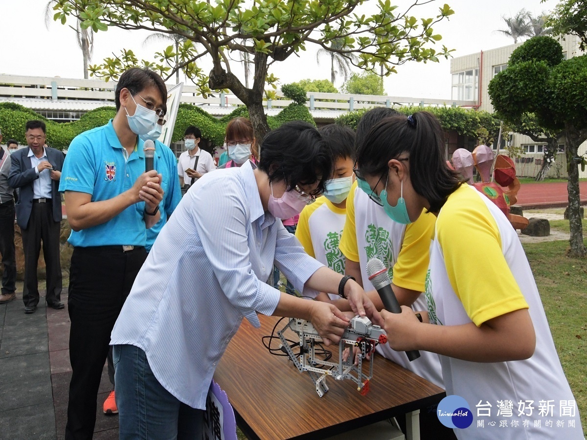 興華國小科技防疫大考驗　王惠美讓科技教育能普及化