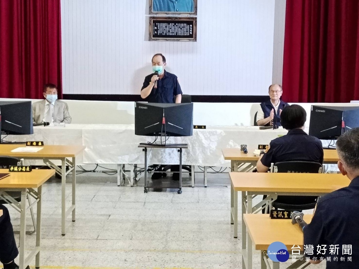 景福宮對於桃園市政府警察局團隊在這次防疫工作的表現高度肯定，特別捐贈50萬元。