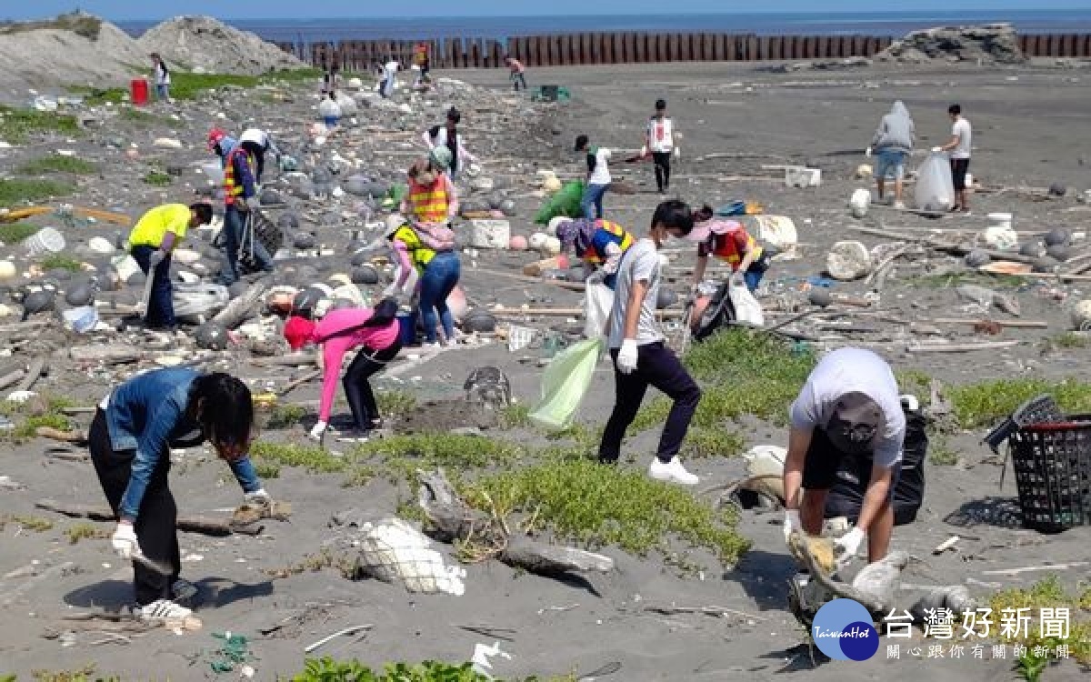 海 好有你雲家扶釣竿青年淨灘 趣 Yahoo奇摩電影