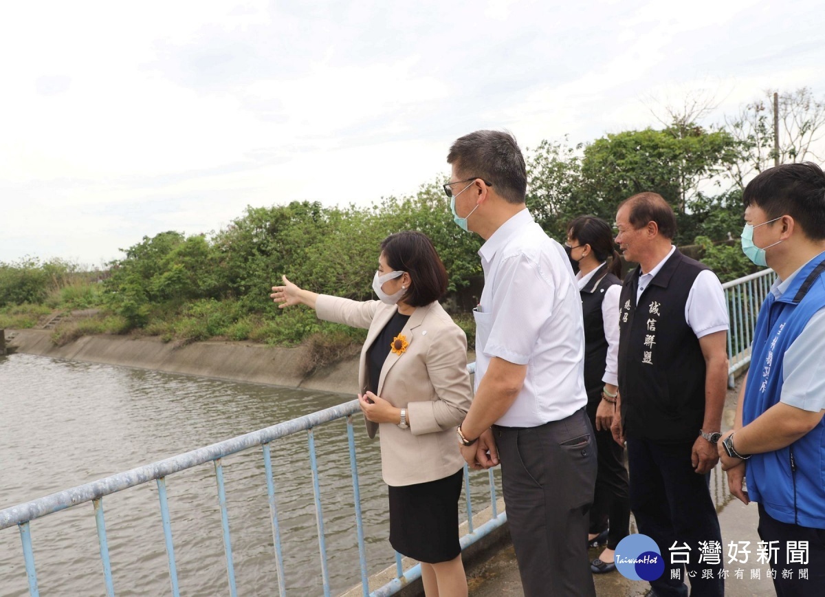 「牛挑灣溪排水牛挑灣橋下游治理工程」順利開工，完工後將有效排洪紓解水患，改善口湖、四湖、北港及水林地區淹水情形，保護鄉親生命財產安全。