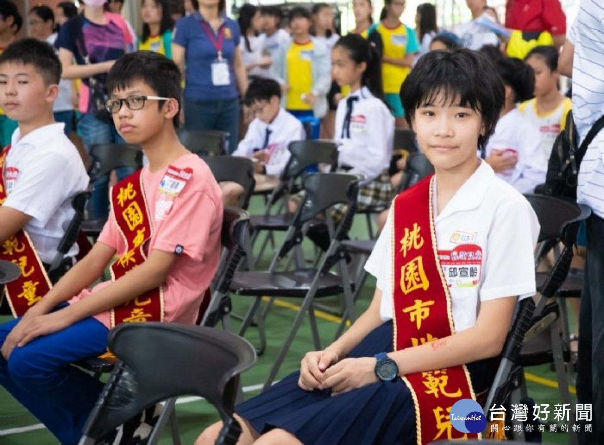 桃園市109年模範兒童共計881名獲得表揚。