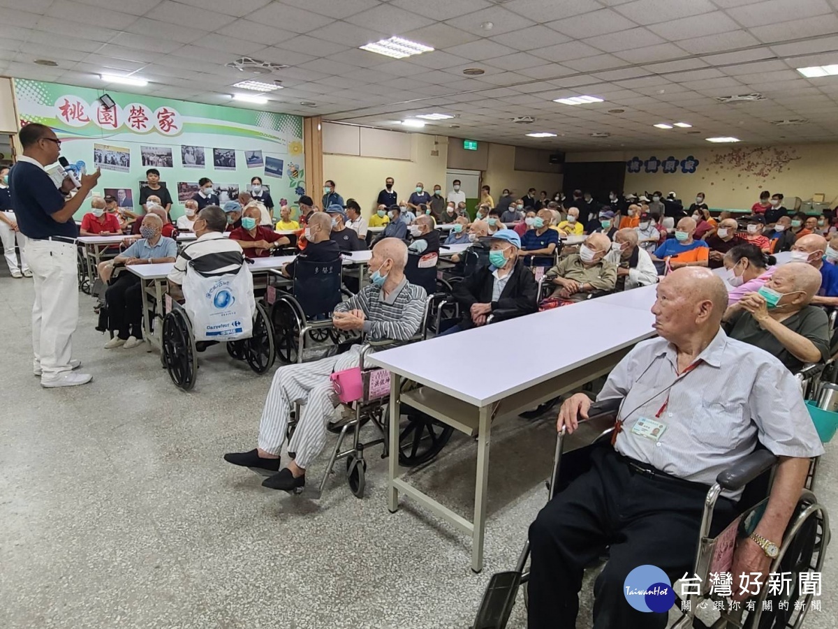 桃園榮家軍人節 樂齡律動慶九三