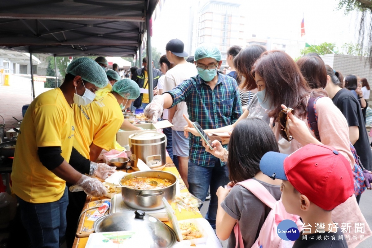 長庚大學運動會暨親子日 異國風味美食飄香