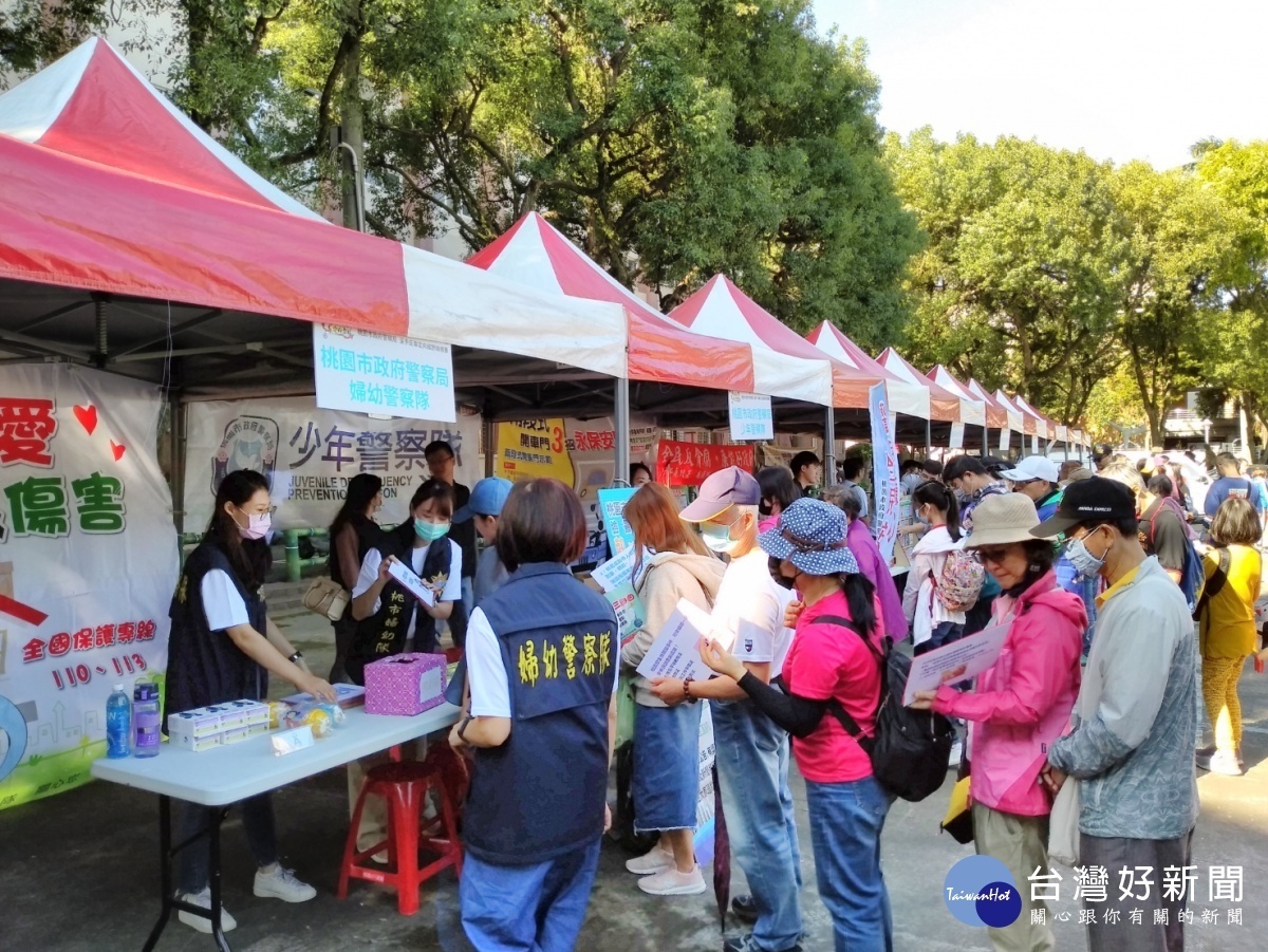 大溪分局辦理反毒宣導活動，讓民眾認識及瞭解毒品的荼害，藉期提升防制毒品宣導成效。