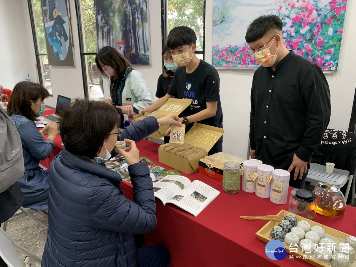 元智中語系畢業展 「語你，不虛此行」