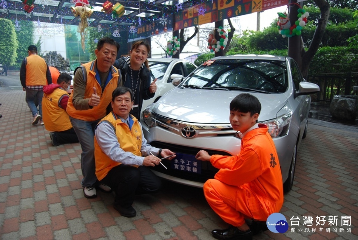 永平工商汽車科新購四部嶄新的汽車和五部機車，培育學生具備專業實作技術能力及就業競爭力