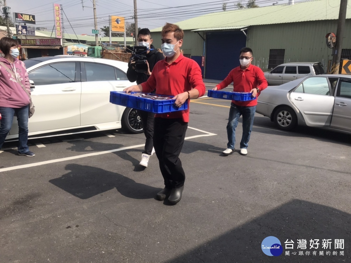 平鎮警備美味餐盒，維護治安暖心又防疫