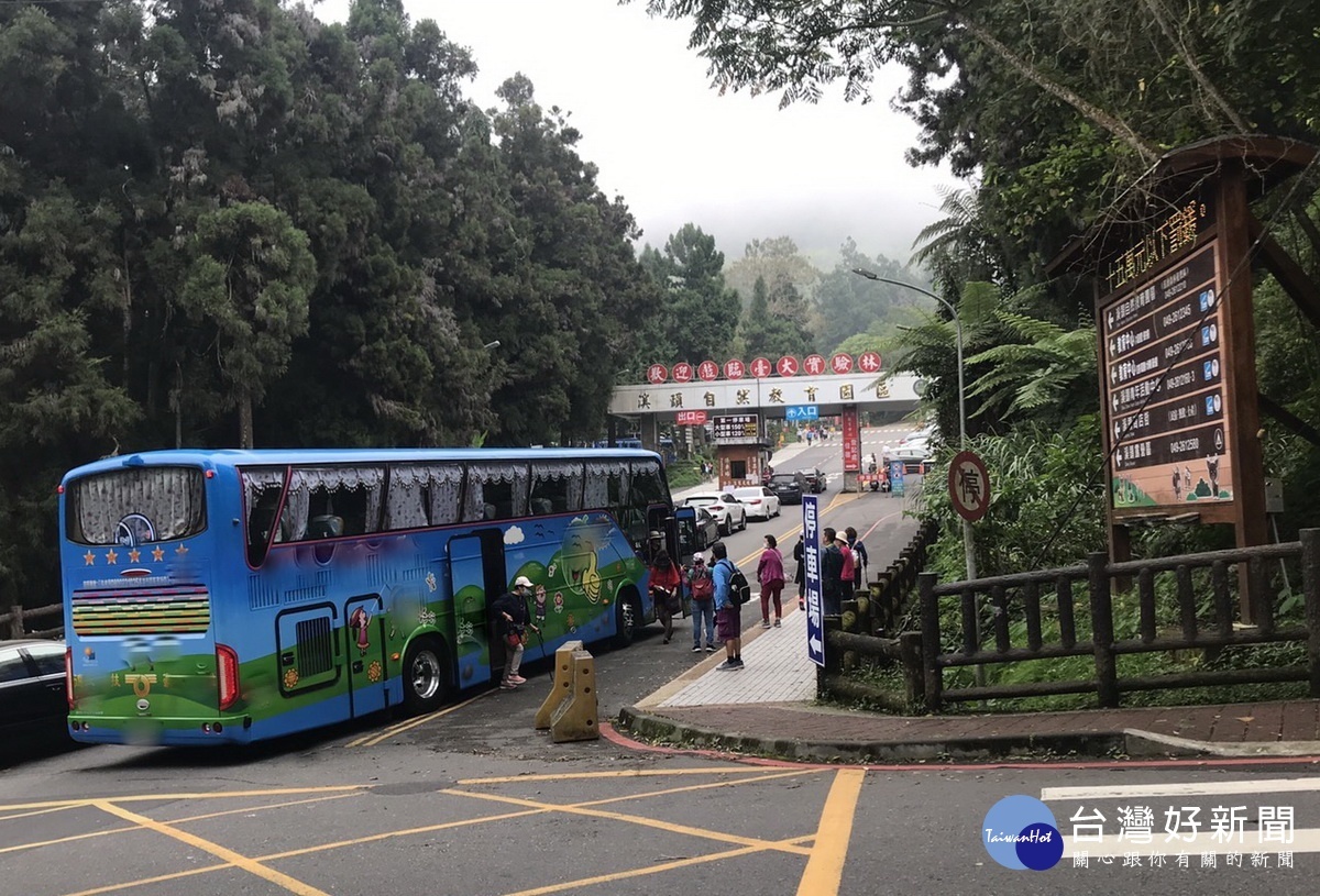 警方今年會採停車場滿場即分流疏導。（交通隊提供）