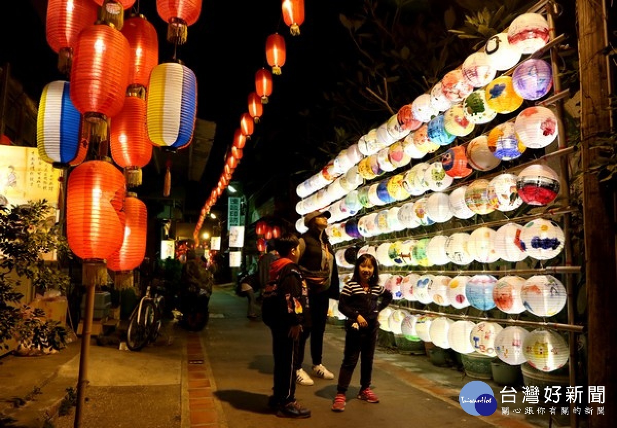 2021北港燈會原鄉「時光蘊河」累計超過40萬人次賞燈，縣府與地方共商將延長展期至農曆三月媽祖文化季及母親節後，邀請全國鄉親感受百年藝鎮魅力。