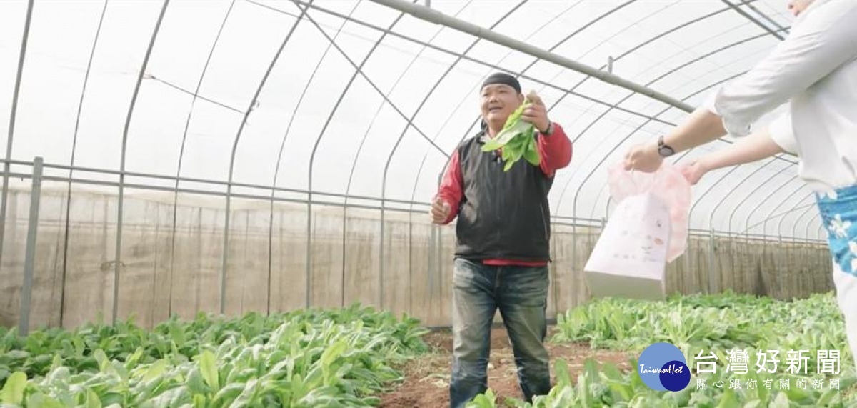 除了種植有機，桃園青農近年來自主推動食農教育，不僅讓更多民眾有機會體驗農遊，更將「食在當地，吃在當季」推廣出去。