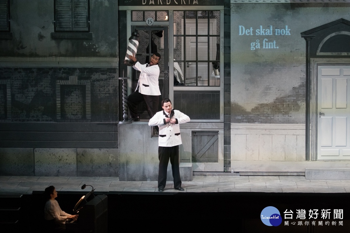 羅西尼歌劇《塞維亞理髮師》© The Royal Danish Theatre _Miklos Szabo (圖/台中國家歌劇院)