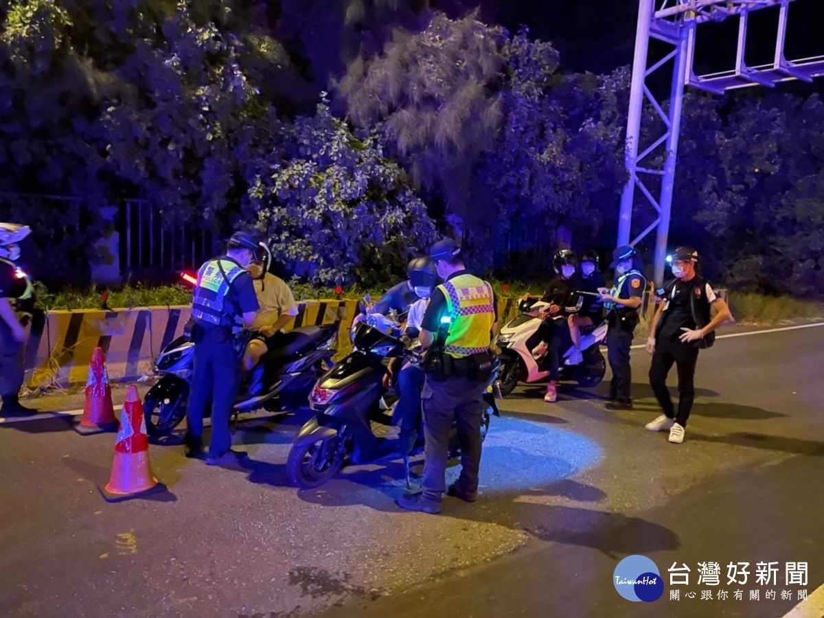 改裝車噪音深夜擾民，大園警結合環保局聯合稽查