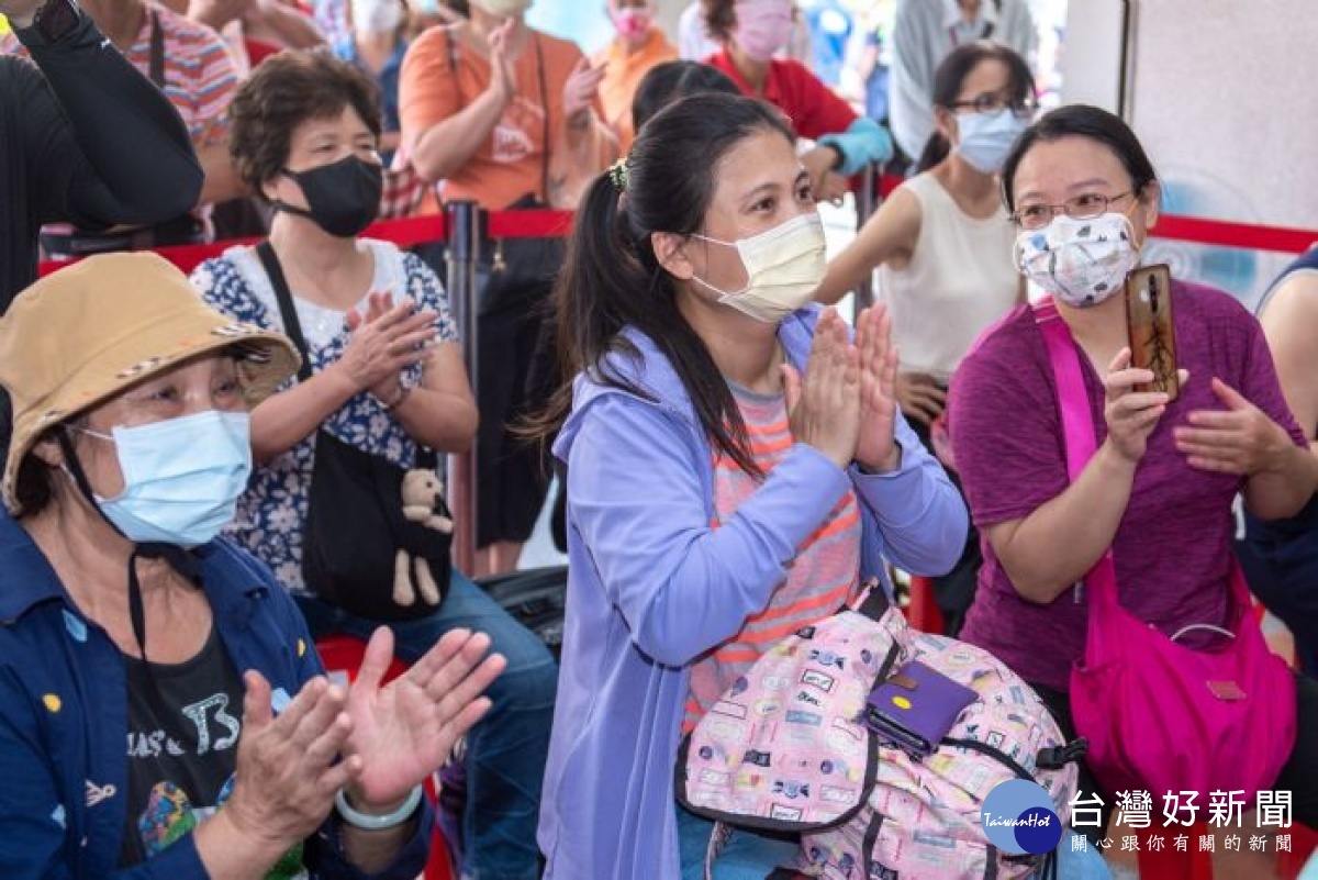 活動當天憑市場消費證明，即可免費獲得限量福袋